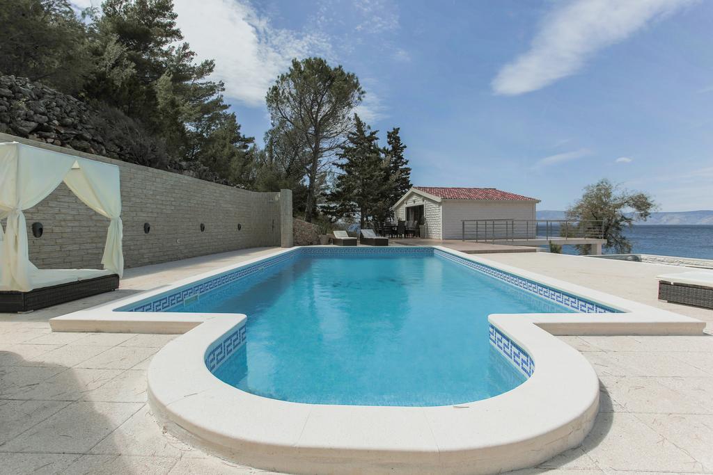 Villa Mendes Zastražišće Exterior foto