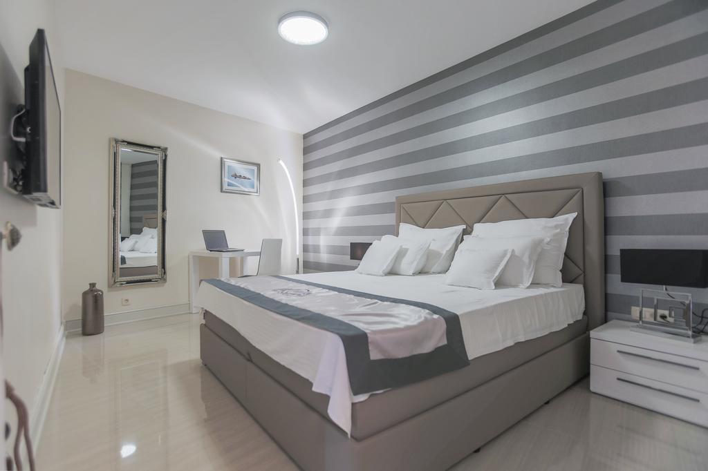 Villa Mendes Zastražišće Exterior foto